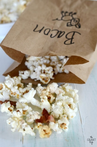 Bacon grease can be used to make delicious popcorn.