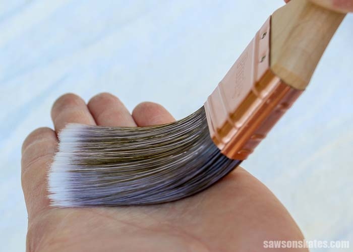 Paintbrushes can be stored in a number of ways, but one of the best ways is to use strong tape to wipe them down. This will help to remove any excess paint and keep the bristles in good condition.
