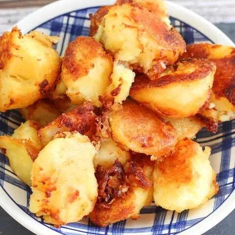 To ensure your roast potatoes are crispy, cook them at a high temperature and do not overcook them.