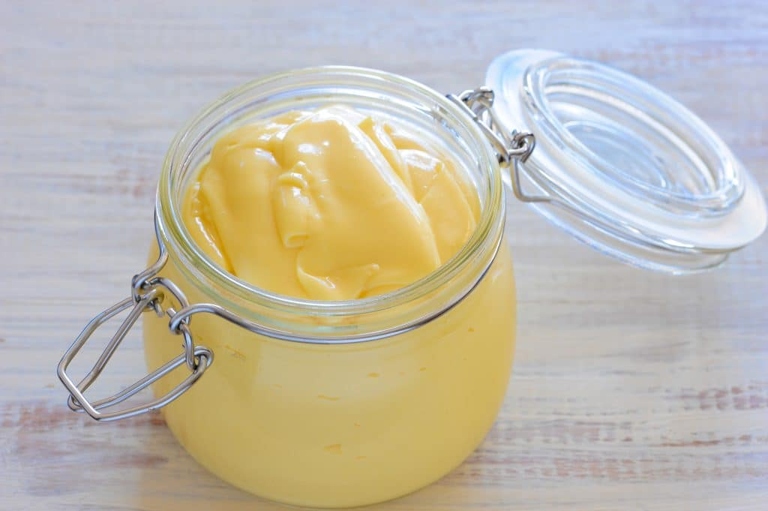 To freeze mayonnaise, simply place it in an airtight container and store it in the freezer for up to two months.